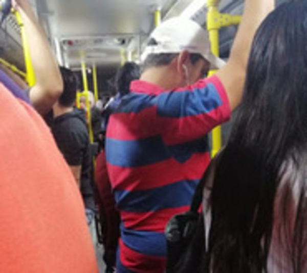 Pasajeros de buses preocupados por condiciones en que viajan - Paraguay.com