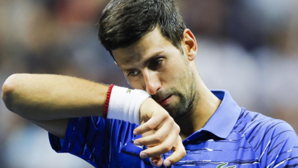Tras organizar torneo sin cuidados, Djokovic da positivo