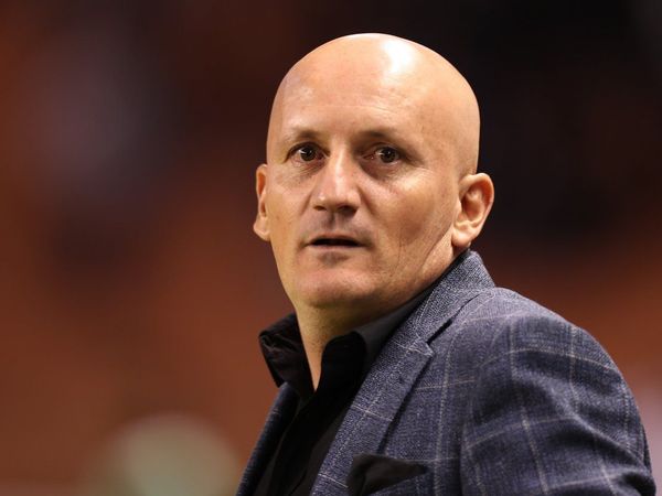 Liga de Quito se aferra al técnico Pablo Repetto