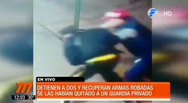 Detienen a jóvenes que despojaron de armas a guardia