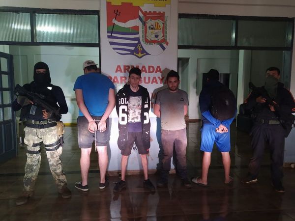 Detienen a 4 jóvenes a orillas del río Paraná