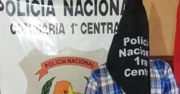 Detienen a hombre con tres órdenes de captura