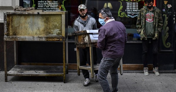 Restaurantes porteños rematan bienes, convencidos que ya no abrirán