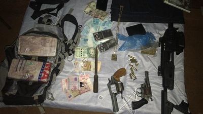Allanan “boca de fumo” y detienen a cuatro personas en Pedro Juan - Nacionales - ABC Color