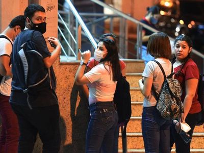 Ahora, en Paraguay, un infectado de Covid contagia a dos personas