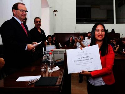 Concurso bilingüe de cuentos cortos