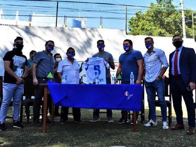 Aglomerada presentación