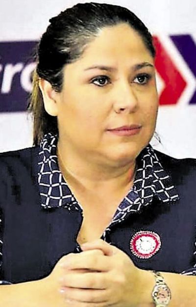 Chicana de expresidenta de Petropar suspende audiencia - Judiciales y Policiales - ABC Color