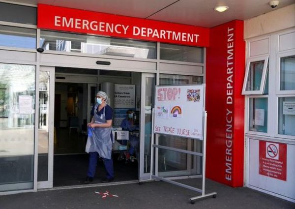 Los médicos británicos advierten a los políticos del riesgo de una segunda ola de Covid-19