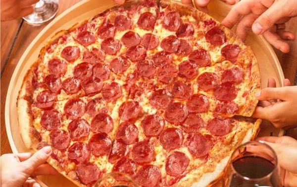 HOY / En un mes interminable, Sbarro cuida el bolsillo de la gente