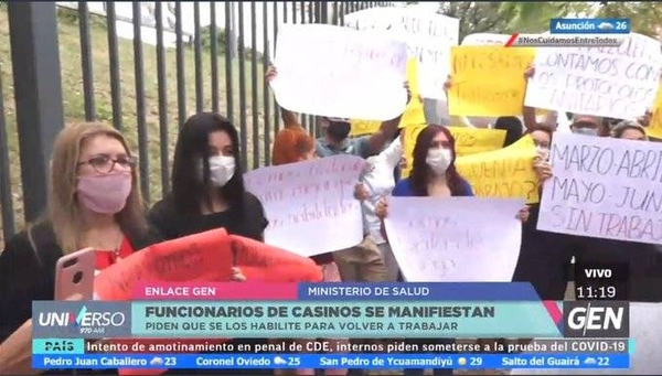 HOY / Funcionarios de Casinos se manifiestan frente al ministerio de Salud exigiendo volver a trabajar