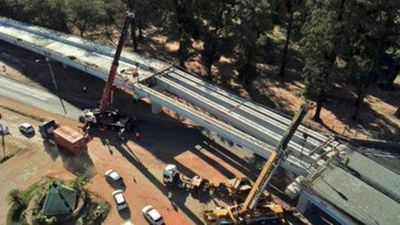 Culminan montaje de vigas del viaducto del Botánico  - Nacionales - ABC Color