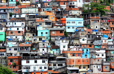 El 35 % de familias en favelas de Brasil perdió toda la renta por la pandemia » Ñanduti