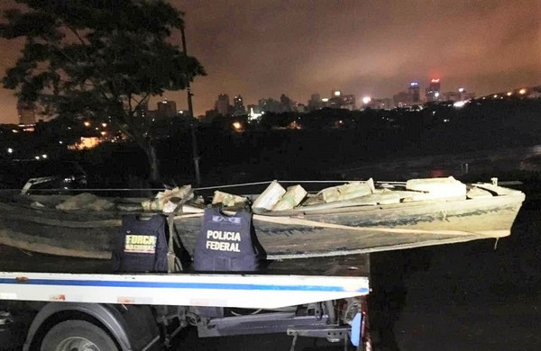 Cae otra CANOA con droga que salió de un puerto clandestino en el barrio SAN RAFAEL en CDE