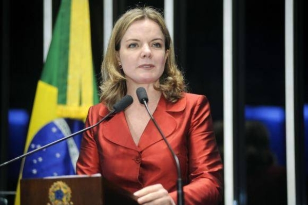 HOY / Gleisi Helena Hoffmann, abogada y política brasileña, sobre la crisis sanitaria de Brasil