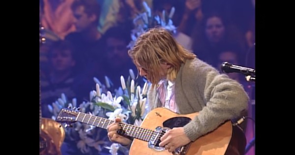 La guitarra más cara de la historia es de...