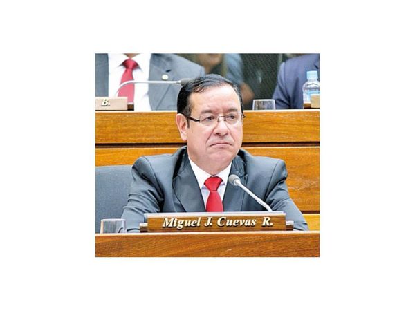 Sugestiva reducción de patrimonio de Cuevas en 1 año