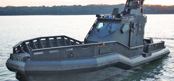 Brasil usará en el Lago de Itaipú LANCHA BLINDADA para combatir tráfico y contrabando