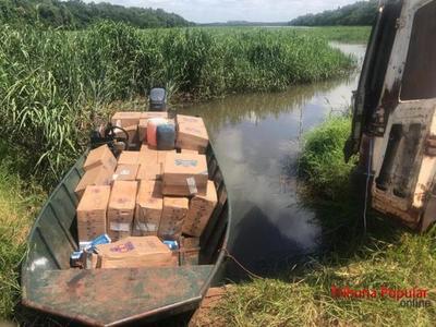 Tras persecución por aire y agua decomisan lancha con cigarrillos en el LAGO de ITAIPU