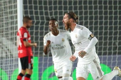 Vinicius y Ramos solventan la primera defensa del liderato del Real Madrid