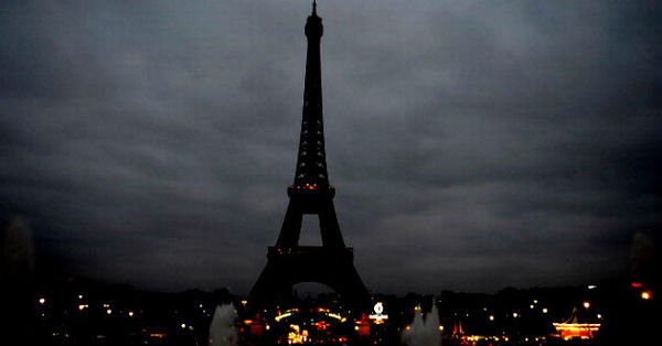 La Torre Eiffel reabre tras permanecer tres meses cerrada por la pandemia » Ñanduti