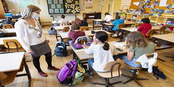 Docentes y familias protestan en Italia por falta de plan para el regreso a las aulas » Ñanduti