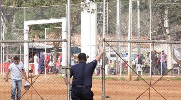 HOY / Bomba sanitaria: fondos del Covid-19 no alcanzaron a penitenciarías