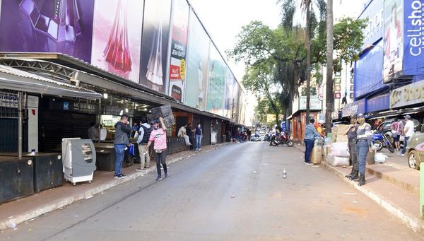 Reglamentación que afecta a comercios fronterizo se presentaría mañana - Nacionales - ABC Color