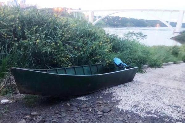Policía del Brasil decomisa embarcación en el río Paraná