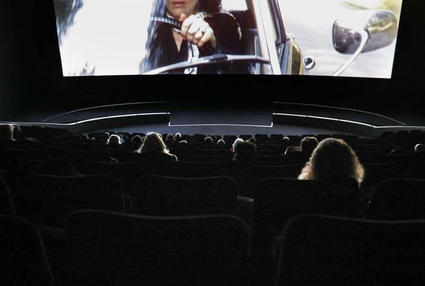 Con reapertura de salas de cine, Hollywood ensaya su futuro - Cine y TV - ABC Color