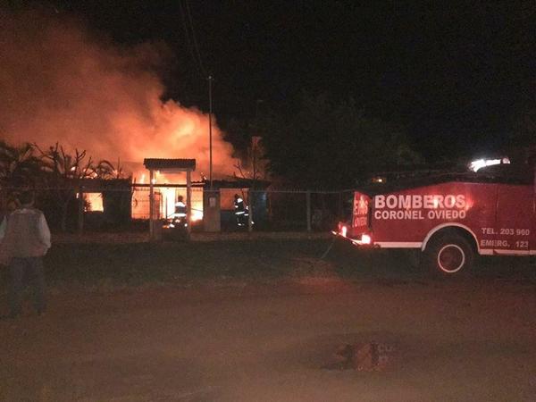 Incendio consumió una vivienda en La Pastora – Prensa 5