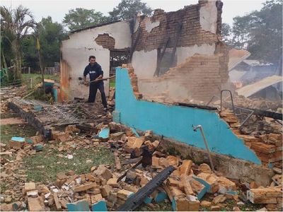 Incendio consume una vivienda en Caaguazú