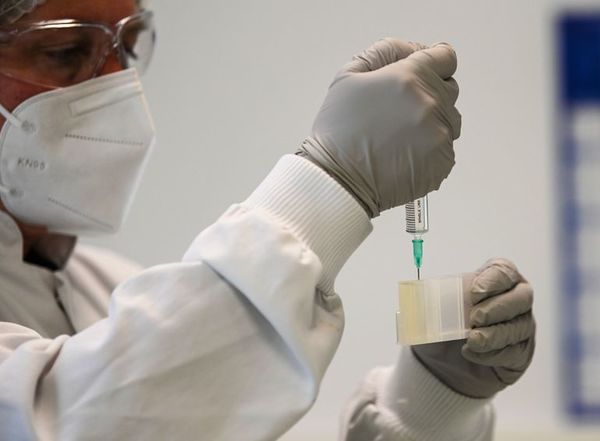 Japón inicia ensayos clínicos de vacuna genética - Ciencia - ABC Color