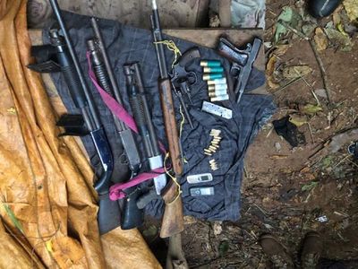 Hallan armas de fuego en busca de sospechosos de un crimen en Guairá