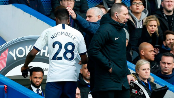 Ndombélé muestra su ira contra Mourinho