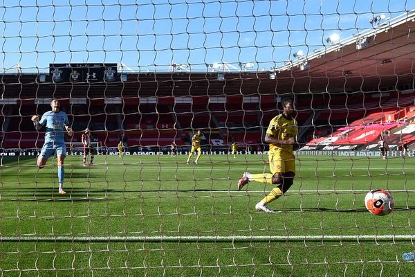 Arsenal gana gracias a un error del portero - Fútbol - ABC Color