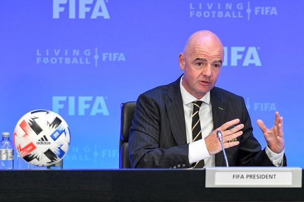 Infantino: “Sudamérica debería tener un Mundial femenino” - Fútbol - ABC Color