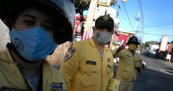 Bomberos “amarillos” invitan a una “gran pizzeada”