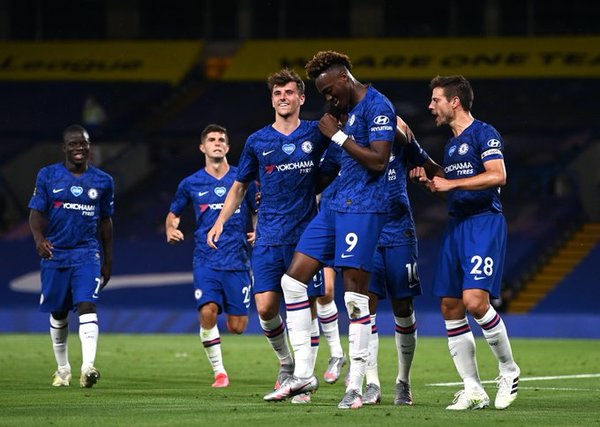 Chelsea supera al City y se aferra al último pasaje a Champions