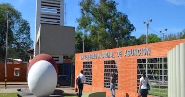 Docentes de la UNA expresaron su descontento contra Benigno López