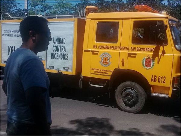 Bomberos suspenden guardias tras auxiliar a paciente con Covid-19