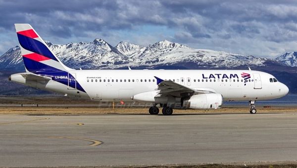 Latam Airlines cancelará más de 50 rutas en la región