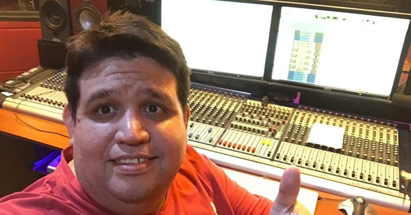 Sergio Cuquejo lleva la música folclórica al sonido 8D