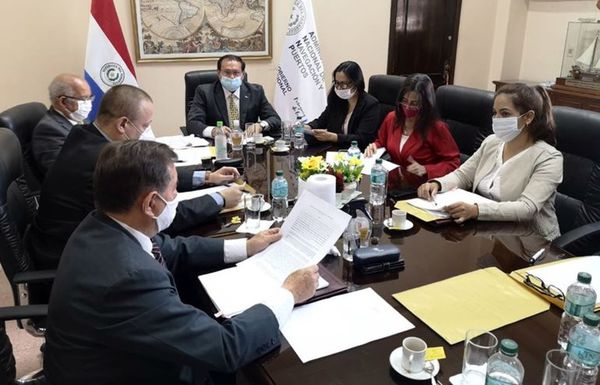 Retamozo promete aumento salarial para congraciarse con funcionarios - Economía - ABC Color
