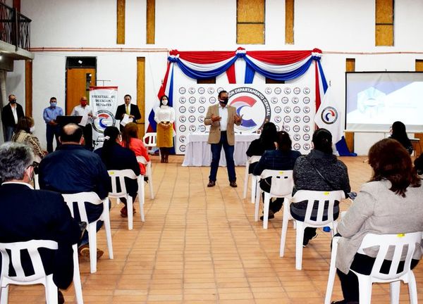 Tildan de haraganes a docentes y no les pagan - Política - ABC Color