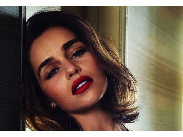 Los trucos de belleza de Emilia Clarke