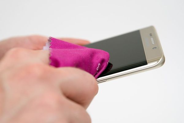 El móvil no es un depósito de gérmenes, pero hay que limpiarlo - Estilo de vida - ABC Color