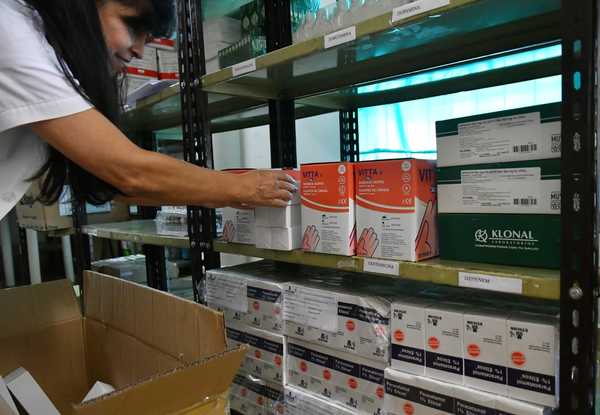Hospitales de Alto Paraná refuerzan dotación de medicamentos e insumos para tratamiento del DENGUE