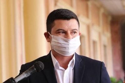 HOY / Gana Gs 33 millones por mes: Titular del Inder, Mario Vega, cobra "sobresueldos" de forma irregular