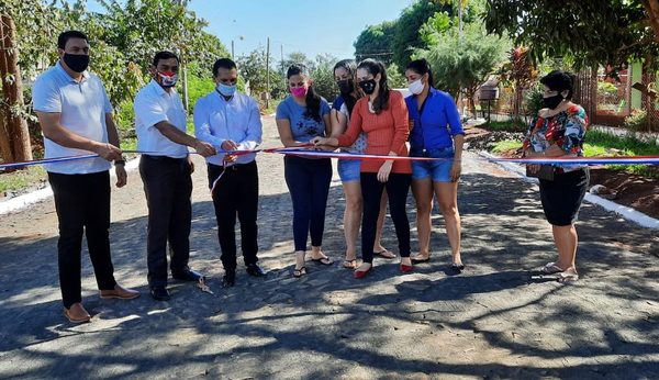 Clementino inaugura tramo de empedrado en barrio Limoy – Diario TNPRESS